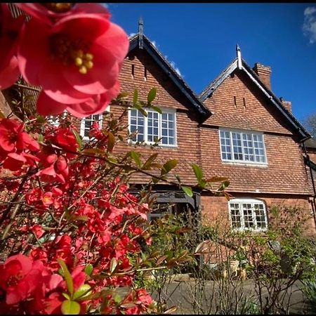 The Old Rectory - Valley View Room In Private Home Stockton-on-Teme Екстер'єр фото